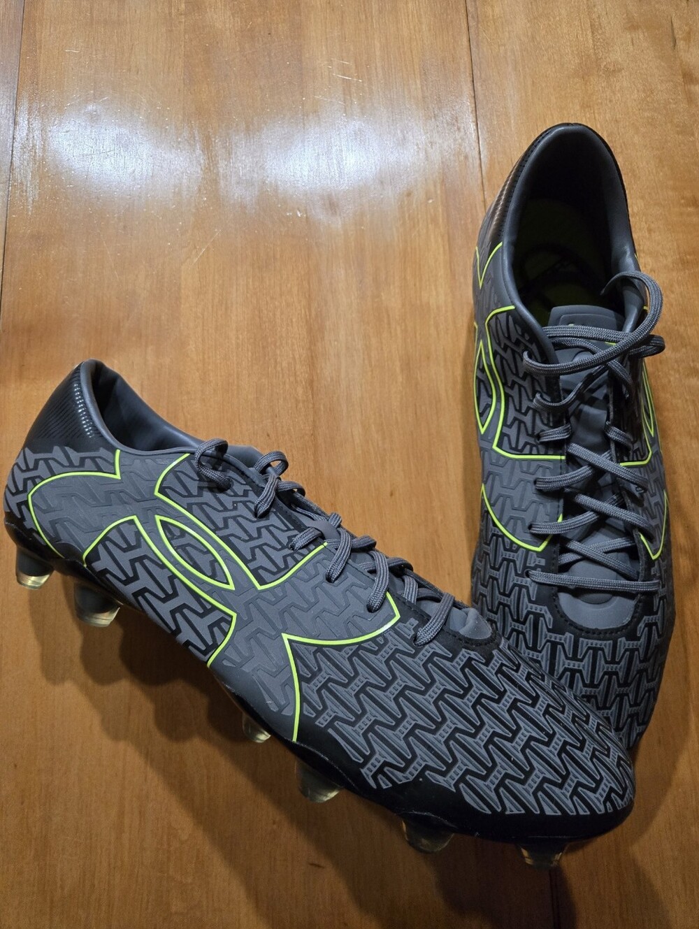 Under Armour Clutchfit Force 2.0 FG Size 13